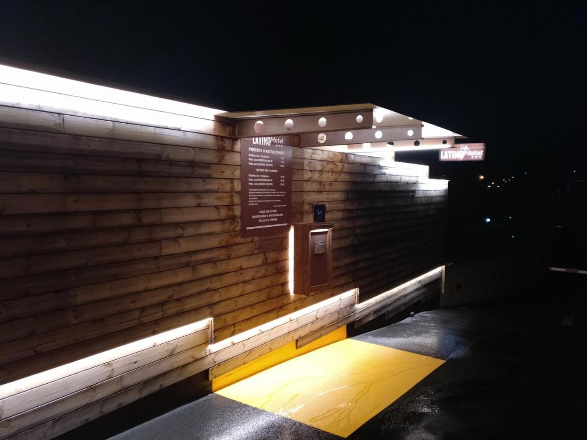 Llanera  Motel Latino מראה חיצוני תמונה
